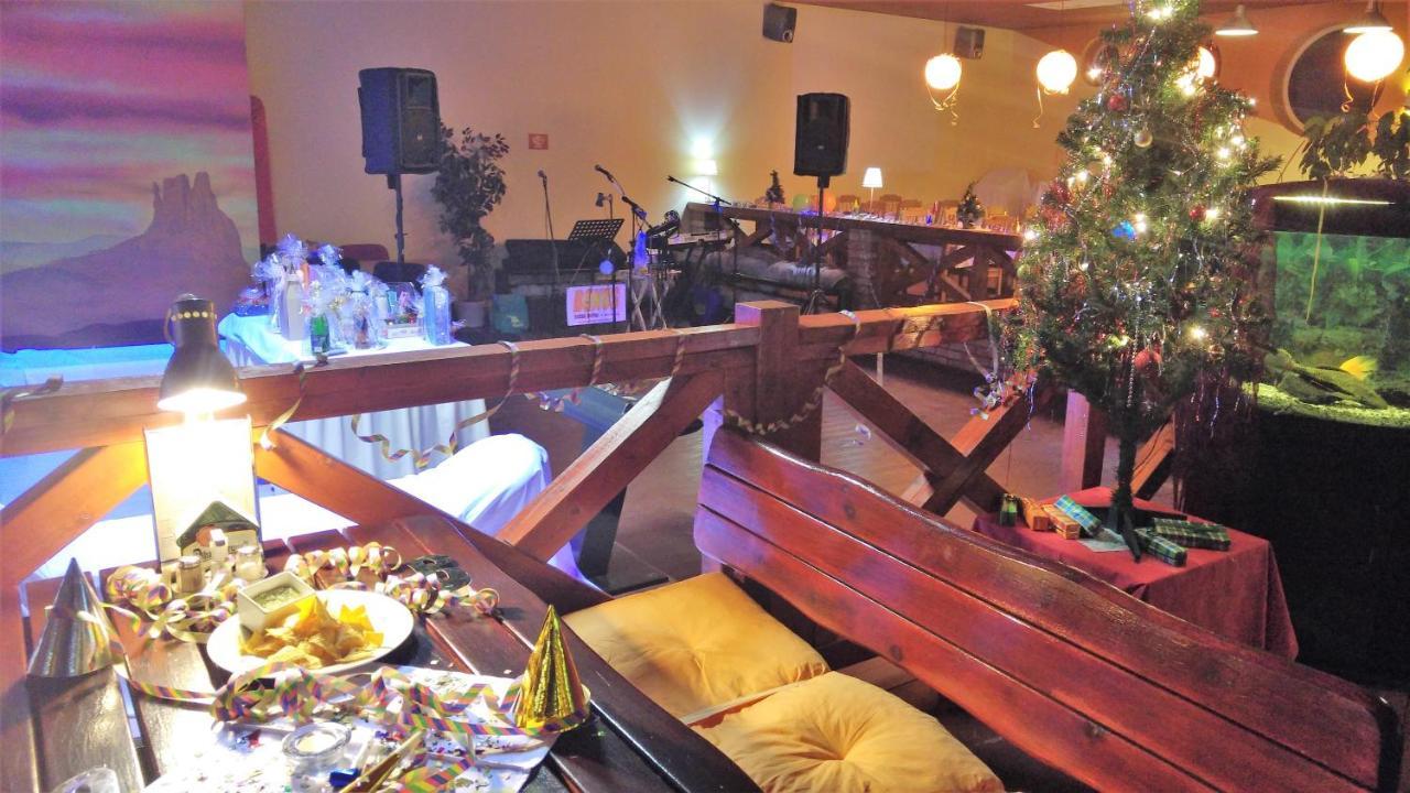 Hotel Ludmila Mělník Buitenkant foto